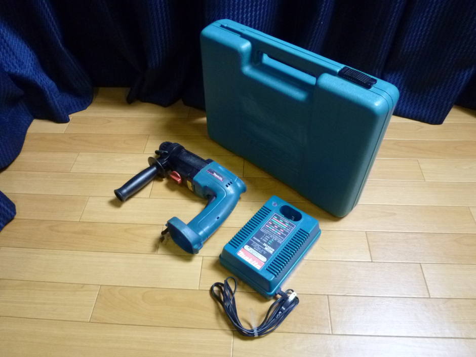 京都市東山区にてマキタmakita16mm充電式ハンマドリル モデルHR160Dを買取させていただいたクリニーズの不用品買取事例